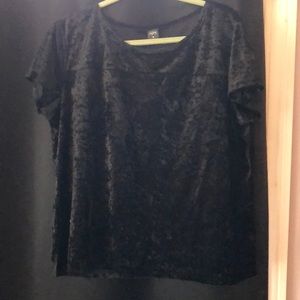 Black crushed velvet short sleeve